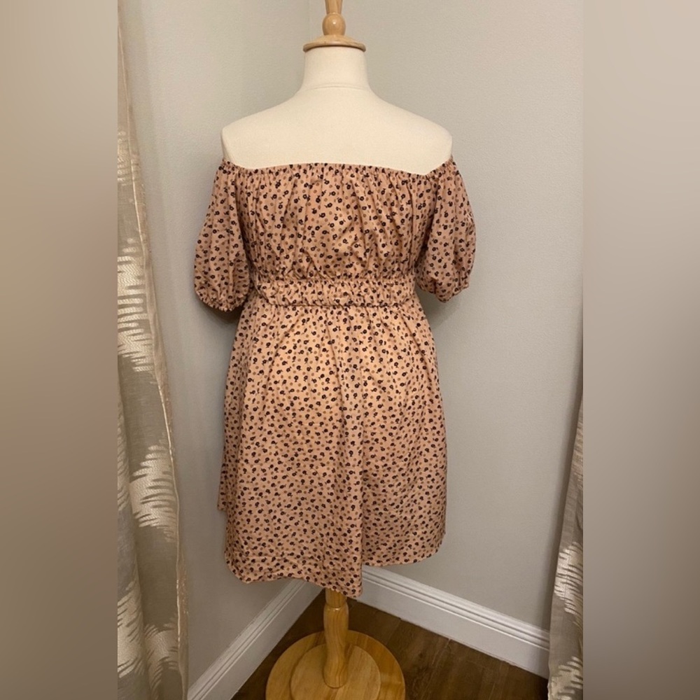 Plus Dress - Picture 4 of 4